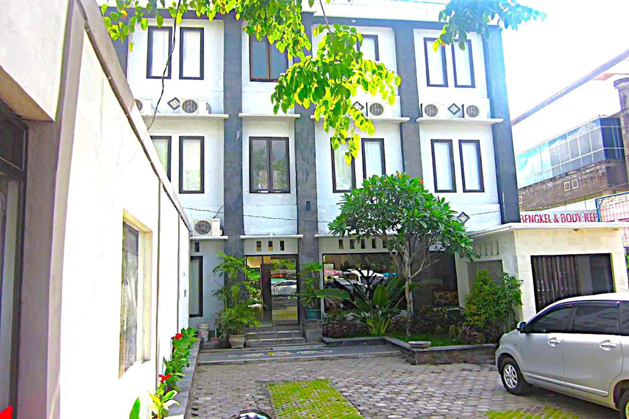 Hotel Warta Dua Denpasar Eksteriør billede